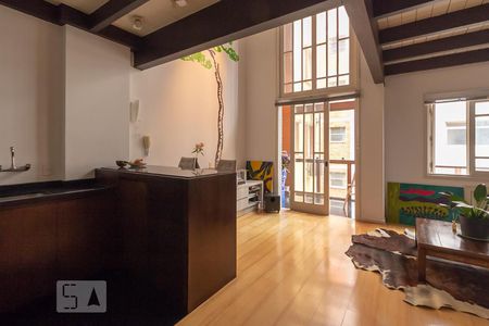 sala e cozinha de apartamento à venda com 1 quarto, 63m² em Moinhos de Vento, Porto Alegre
