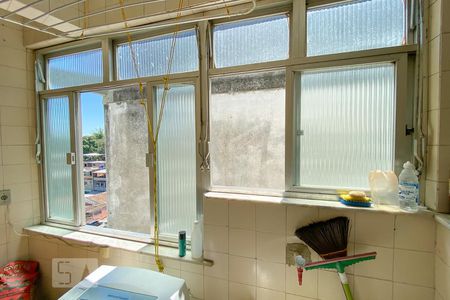 Apartamento para alugar com 70m², 2 quartos e 1 vagaÁrea de Serviço