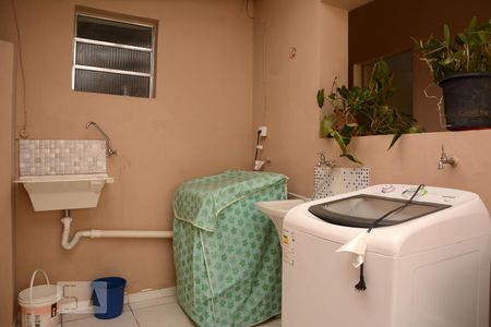 Área de Serviço de kitnet/studio para alugar com 1 quarto, 30m² em Vila Santa Luzia, Taboão da Serra