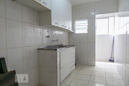 Cozinha de apartamento para alugar com 1 quarto, 60m² em Aparecida, Santos