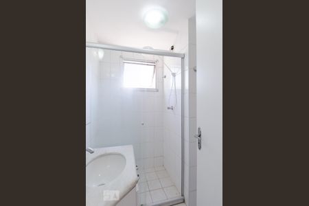 Apartamento à venda com 68m², 2 quartos e 1 vaga Apartamento à venda com 68m², 2 quartos e 1 vagaBanheiro