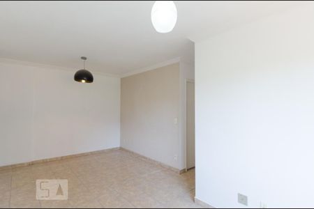 Apartamento à venda com 68m², 2 quartos e 1 vaga Apartamento à venda com 68m², 2 quartos e 1 vagaSala