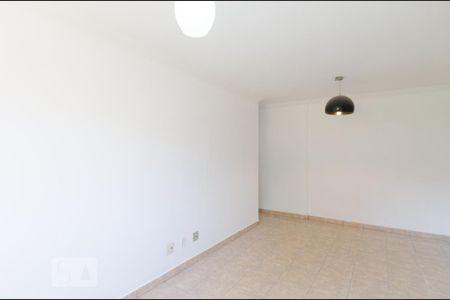 Apartamento à venda com 68m², 2 quartos e 1 vaga Apartamento à venda com 68m², 2 quartos e 1 vagaSala