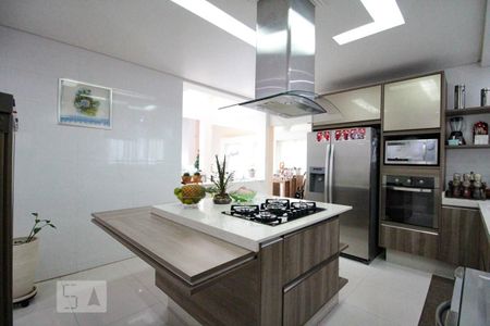 Casa à venda com 390m², 3 quartos e 4 vagas