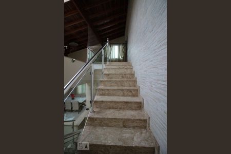 Casa à venda com 390m², 3 quartos e 4 vagas