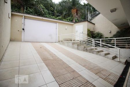 Casa à venda com 390m², 3 quartos e 4 vagas