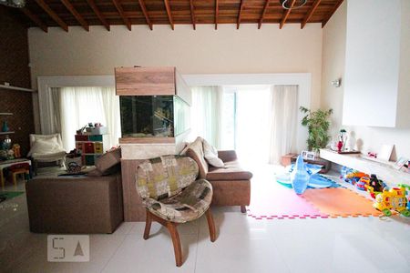 Casa à venda com 3 quartos, 390m² em Jardim Guapira, São Paulo