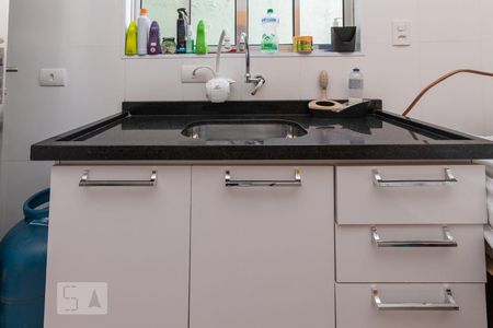 Casa à venda com 235m², 5 quartos e 2 vagas Casa à venda com 235m², 5 quartos e 2 vagasCozinha casa 2