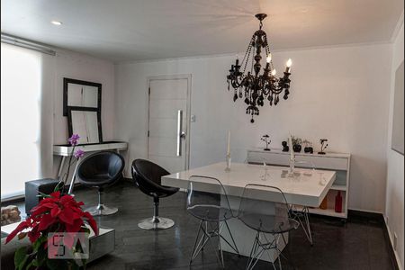 Apartamento para alugar com 98m², 2 quartos e 1 vagaSala