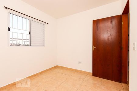 Quarto 1 de apartamento para alugar com 2 quartos, 45m² em Parque Cisper, São Paulo