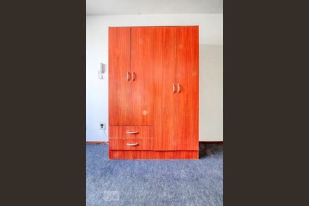 Quarto de kitnet/studio para alugar com 1 quarto, 30m² em Centro, Curitiba
