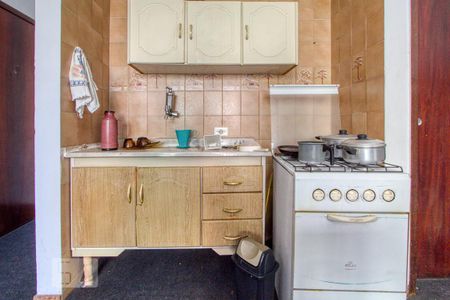 Cozinha de kitnet/studio para alugar com 1 quarto, 30m² em Centro, Curitiba