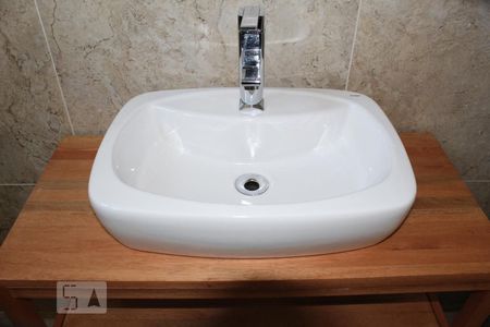 Studio para alugar com 55m², 1 quarto e 1 vagaBanheiro da suíte - pia 