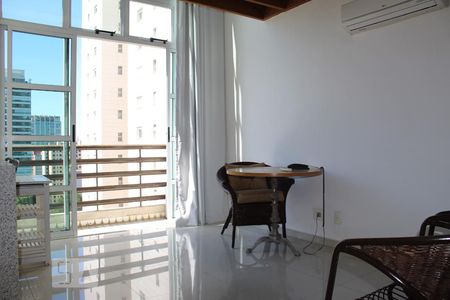 Sala  de kitnet/studio para alugar com 1 quarto, 55m² em Alphaville Industrial, Barueri