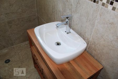 Studio para alugar com 55m², 1 quarto e 1 vagaBanheiro da suíte - pia 
