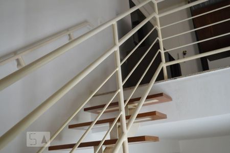 Escada de apartamento para alugar com 1 quarto, 57m² em Icaraí, Niterói