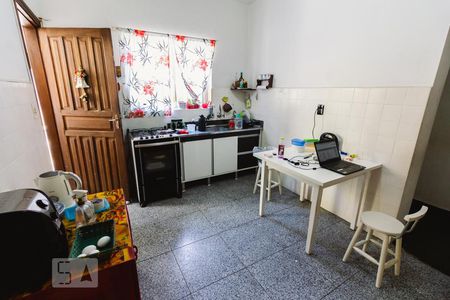 Casa à venda com 554m², 8 quartos e sem vagaCasa 04 - Cozinha