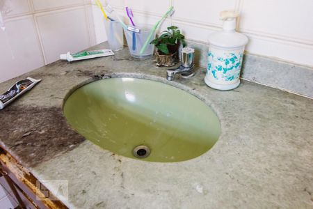 Casa à venda com 554m², 8 quartos e sem vagaCasa 01 - Banheiro 01 Pia