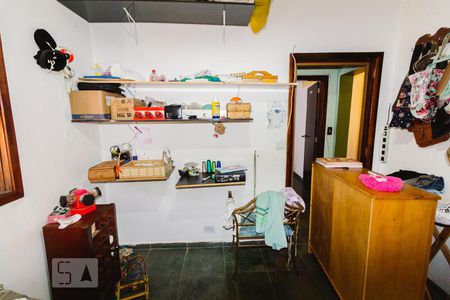 Casa à venda com 554m², 8 quartos e sem vagaCasa 04 - Quarto 02