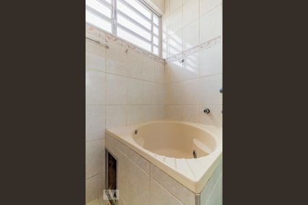 Apartamento à venda com 100m², 2 quartos e 1 vaga Apartamento à venda com 100m², 2 quartos e 1 vagaSuíte - Banheiro