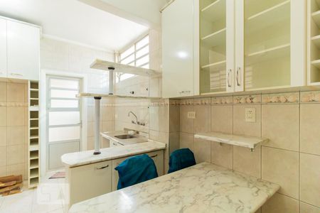 Apartamento à venda com 100m², 2 quartos e 1 vaga Apartamento à venda com 100m², 2 quartos e 1 vagaCozinha