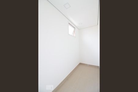 Closet da Suíte de casa de condomínio para alugar com 3 quartos, 248m² em Parque Renato Maia, Guarulhos