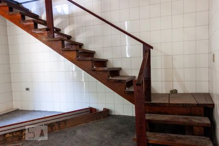 Casa à venda com 620m², 6 quartos e 6 vagasEscada de Serviço