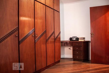 Casa à venda com 620m², 6 quartos e 6 vagasQuarto 4