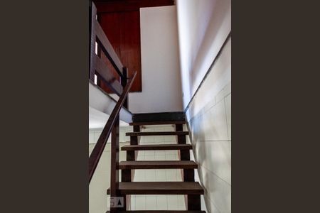 Casa à venda com 620m², 6 quartos e 6 vagasde Serviço