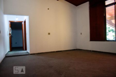 Casa à venda com 620m², 6 quartos e 6 vagasSala de Serviço