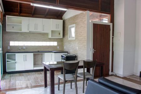Sala/Cozinha de apartamento para alugar com 2 quartos, 70m² em Córrego Grande, Florianópolis