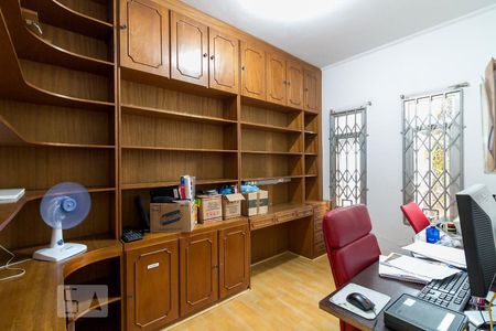 Escritório de casa para alugar com 4 quartos, 300m² em Vila Rosália, Guarulhos