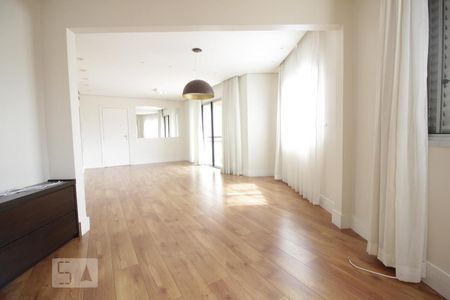 Sala de apartamento para alugar com 2 quartos, 112m² em Jardim Ampliação, São Paulo