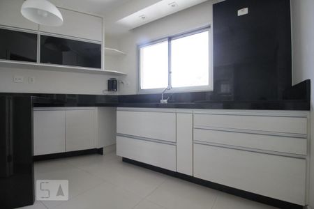 Apartamento à venda com 112m², 2 quartos e 2 vagasCozinha