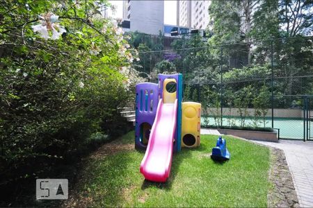 Apartamento à venda com 112m², 2 quartos e 2 vagas Apartamento à venda com 112m², 2 quartos e 2 vagasÁrea Comum - Playground