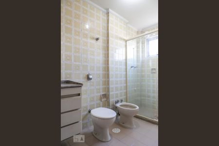Apartamento para alugar com 107m², 3 quartos e 1 vaga Apartamento para alugar com 107m², 3 quartos e 1 vagaBanheiro da suíte