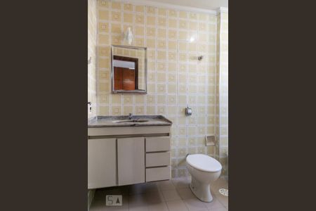 Apartamento para alugar com 107m², 3 quartos e 1 vaga Apartamento para alugar com 107m², 3 quartos e 1 vagaBanheiro da suíte