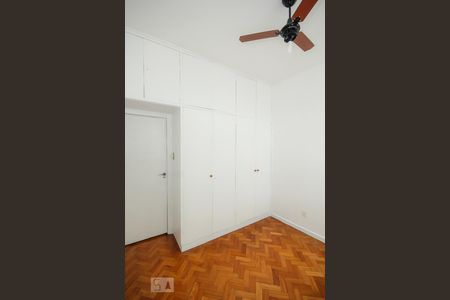 Quarto 1 de apartamento para alugar com 2 quartos, 98m² em Copacabana, Rio de Janeiro