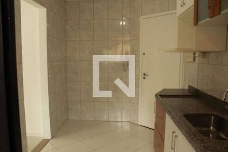 Cozinha de apartamento à venda com 3 quartos, 80m² em Vila Romana, São Paulo