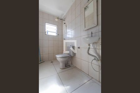 Casa à venda com 175m², 5 quartos e 5 vagasBanheiro 1