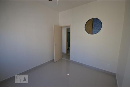 Quarto 1 de apartamento para alugar com 1 quarto, 38m² em Catete, Rio de Janeiro