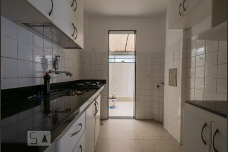 Apartamento à venda com 70m², 2 quartos e 1 vaga Apartamento à venda com 70m², 2 quartos e 1 vagaCozinha
