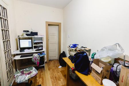 Casa para alugar com 180m², 2 quartos e 2 vagas Casa para alugar com 180m², 2 quartos e 2 vagasEscritório