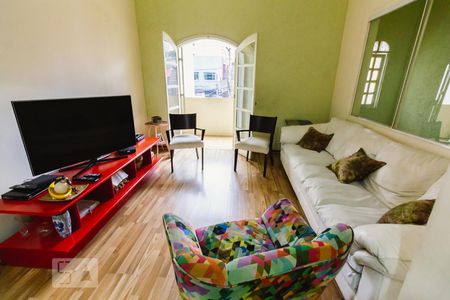 Casa para alugar com 180m², 2 quartos e 2 vagas Casa para alugar com 180m², 2 quartos e 2 vagasSala 01