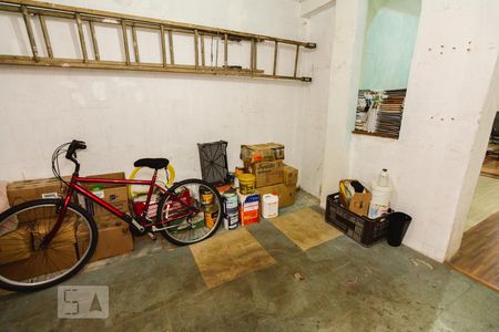 Casa para alugar com 180m², 2 quartos e 2 vagas Casa para alugar com 180m², 2 quartos e 2 vagasDepósito