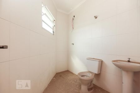 Banheiro de casa de condomínio à venda com 1 quarto, 53m² em Vila Ré, São Paulo