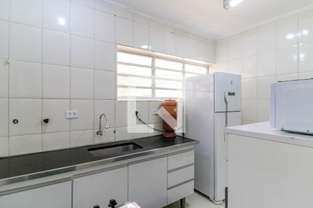 Casa à venda com 180m², 3 quartos e 2 vagas Casa à venda com 180m², 3 quartos e 2 vagasCozinha