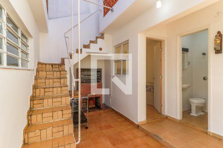 Casa à venda com 180m², 3 quartos e 2 vagas Casa à venda com 180m², 3 quartos e 2 vagasQuintal/Churrasqueira
