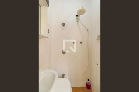 Casa à venda com 180m², 3 quartos e 2 vagas Casa à venda com 180m², 3 quartos e 2 vagasBanheiro de Serviço