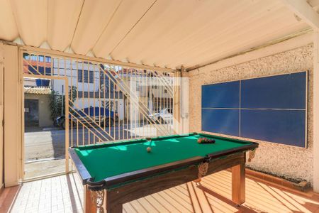 Casa à venda com 180m², 3 quartos e 2 vagas Casa à venda com 180m², 3 quartos e 2 vagasGaragem